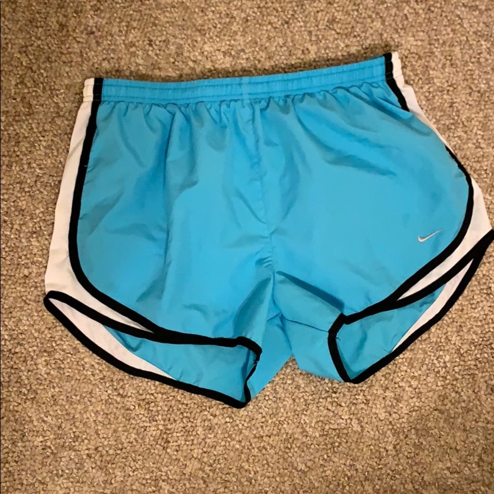 Women’s Nike running shorts (7)
